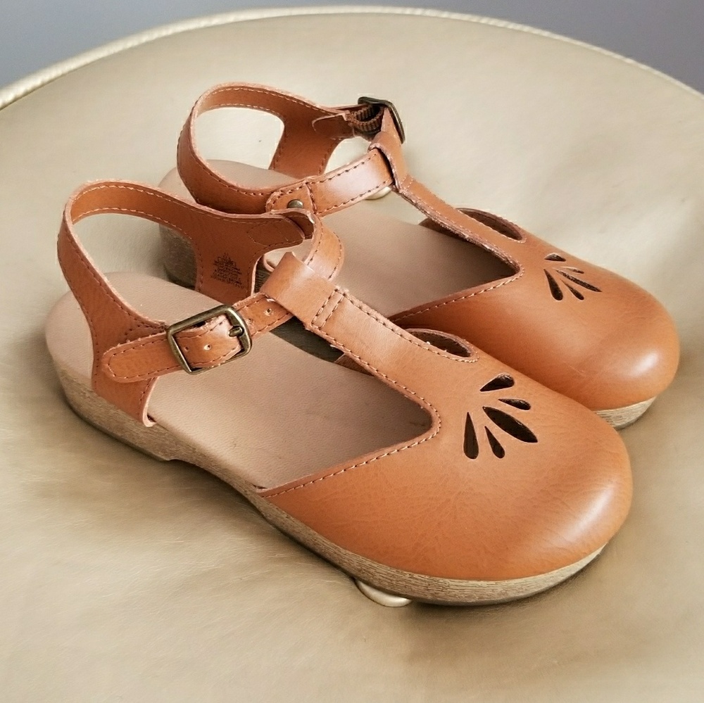 Old navy clogs